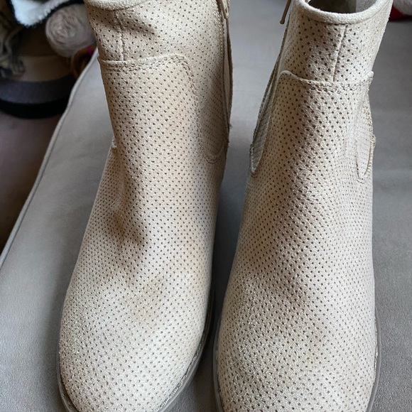 NWT Booties - Picture 2 of 4